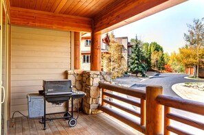 Studio (4 Bedrooms) | BBQ/picnic area