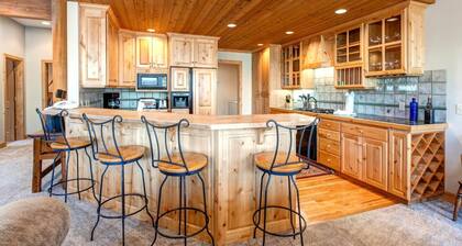 In The Trees 4 Bedrooms ITT-22 by KBM