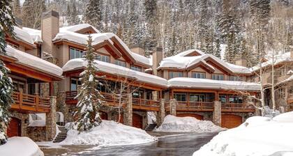 In The Trees 4 Bedrooms ITT-22 by KBM