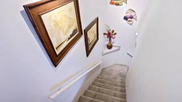 Condo (2 Bedrooms) | Servicio de la propiedad