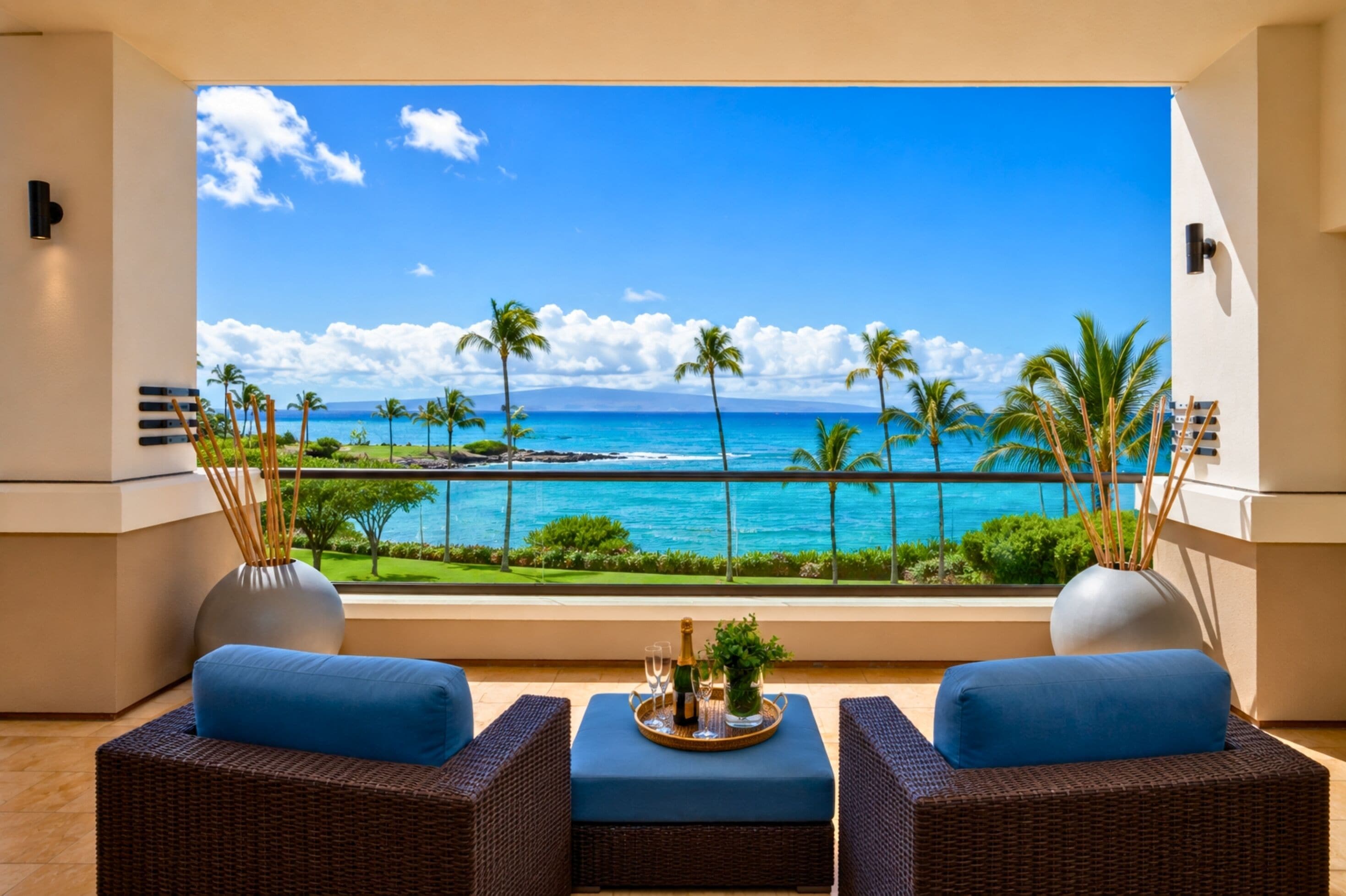 Villa, 3 habitaciones (Oceanfront, Sleeps 10 (MON-1303)) | Balcón