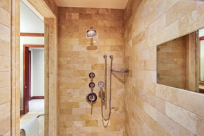 Condo (3 Bedrooms) | Bathroom
