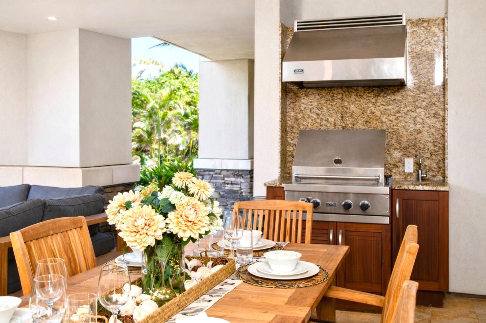 Condo (Multiple Bedrooms) | Front of property