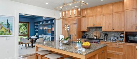 Appart'hôtel (3 Bedrooms) | Cuisine privée