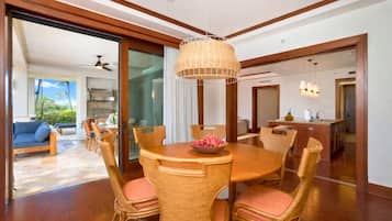 Appartement (3 Bedrooms) | Dineerruimte