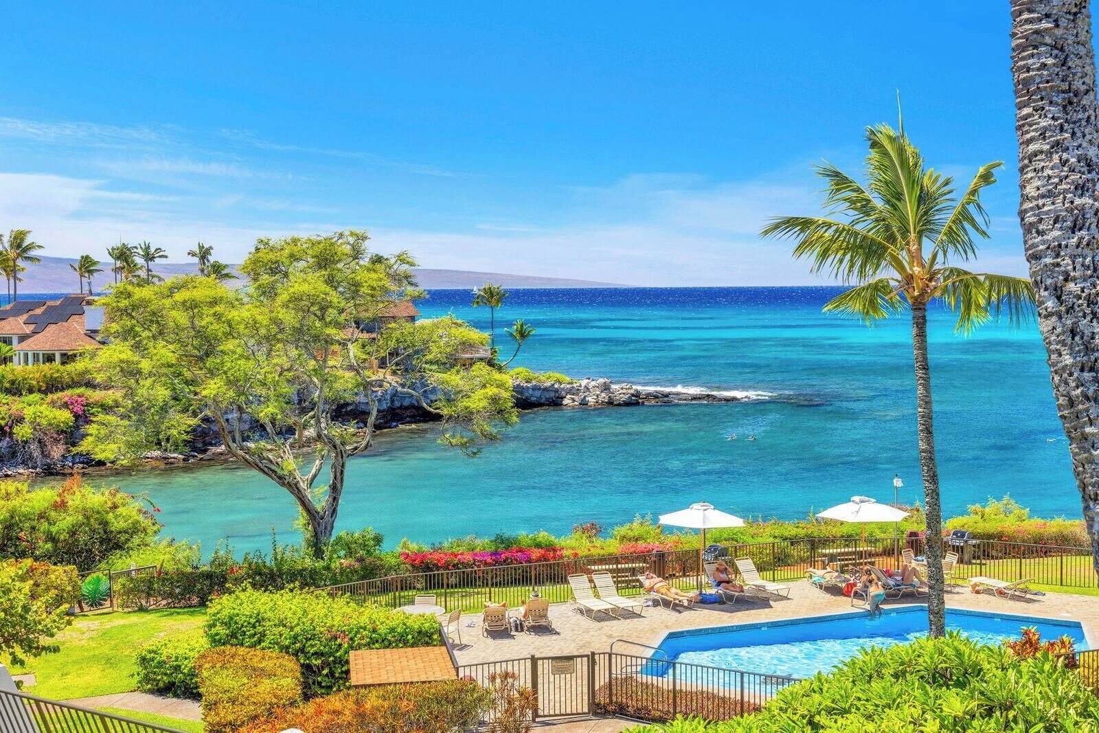 Condo (4 Bedrooms) | Front of property