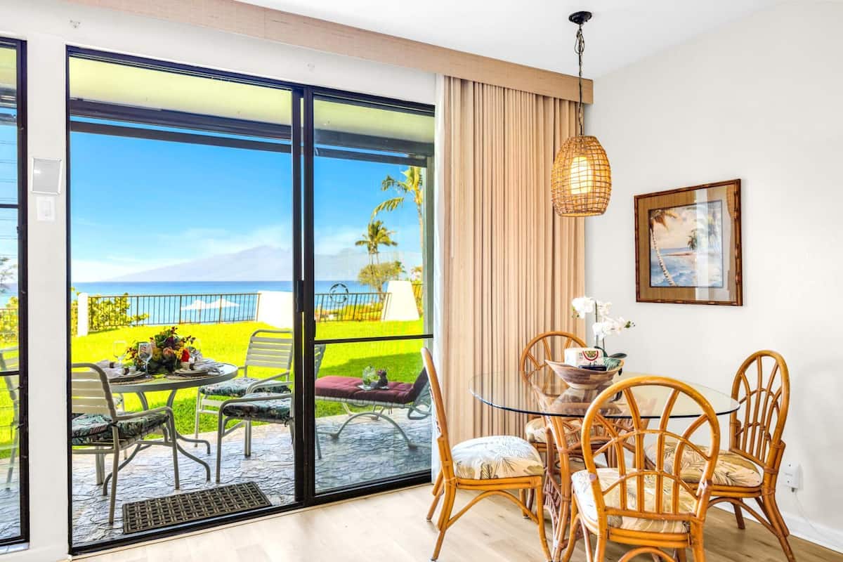 Condo (Multiple Bedrooms) | Front of property