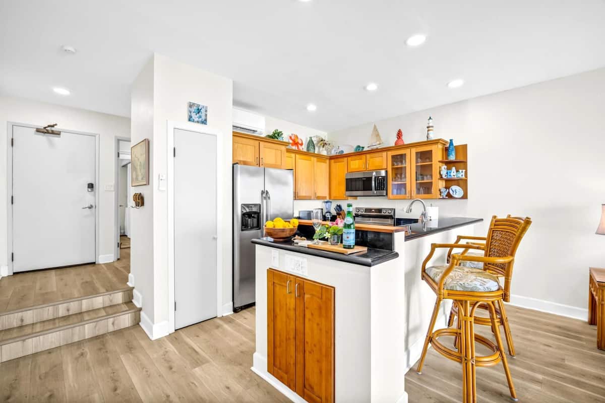 Condo (5 Bedrooms) | Front of property