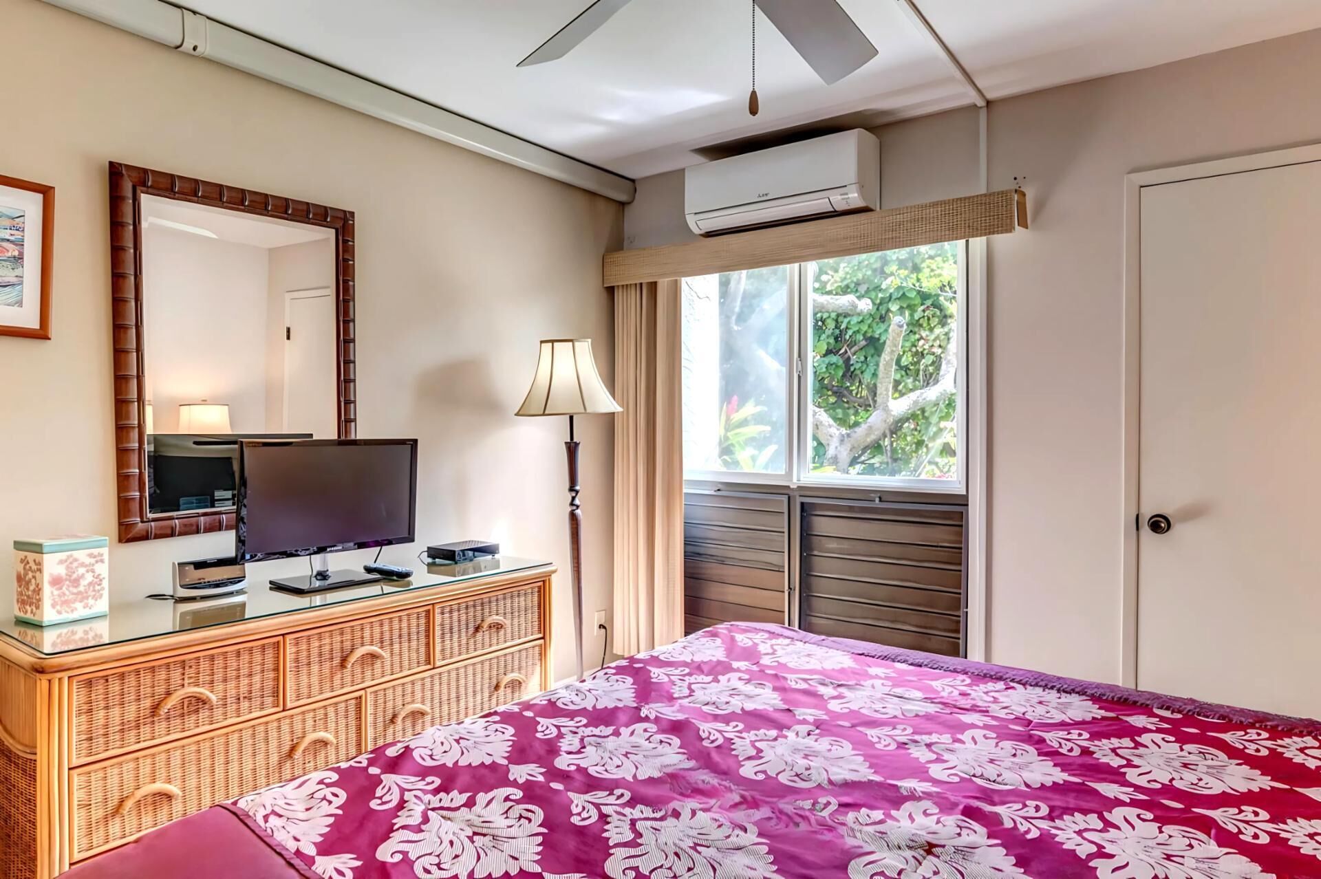 Condo (5 Bedrooms) | Front of property