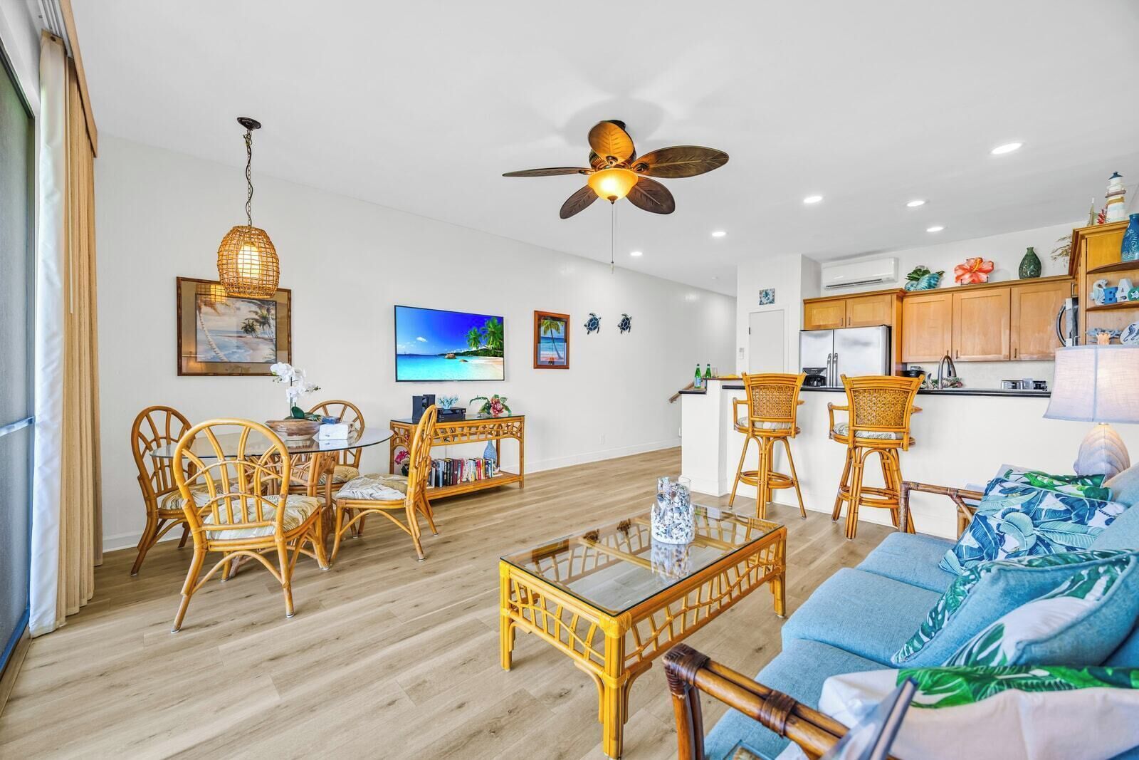 Condo (5 Bedrooms) | Front of property