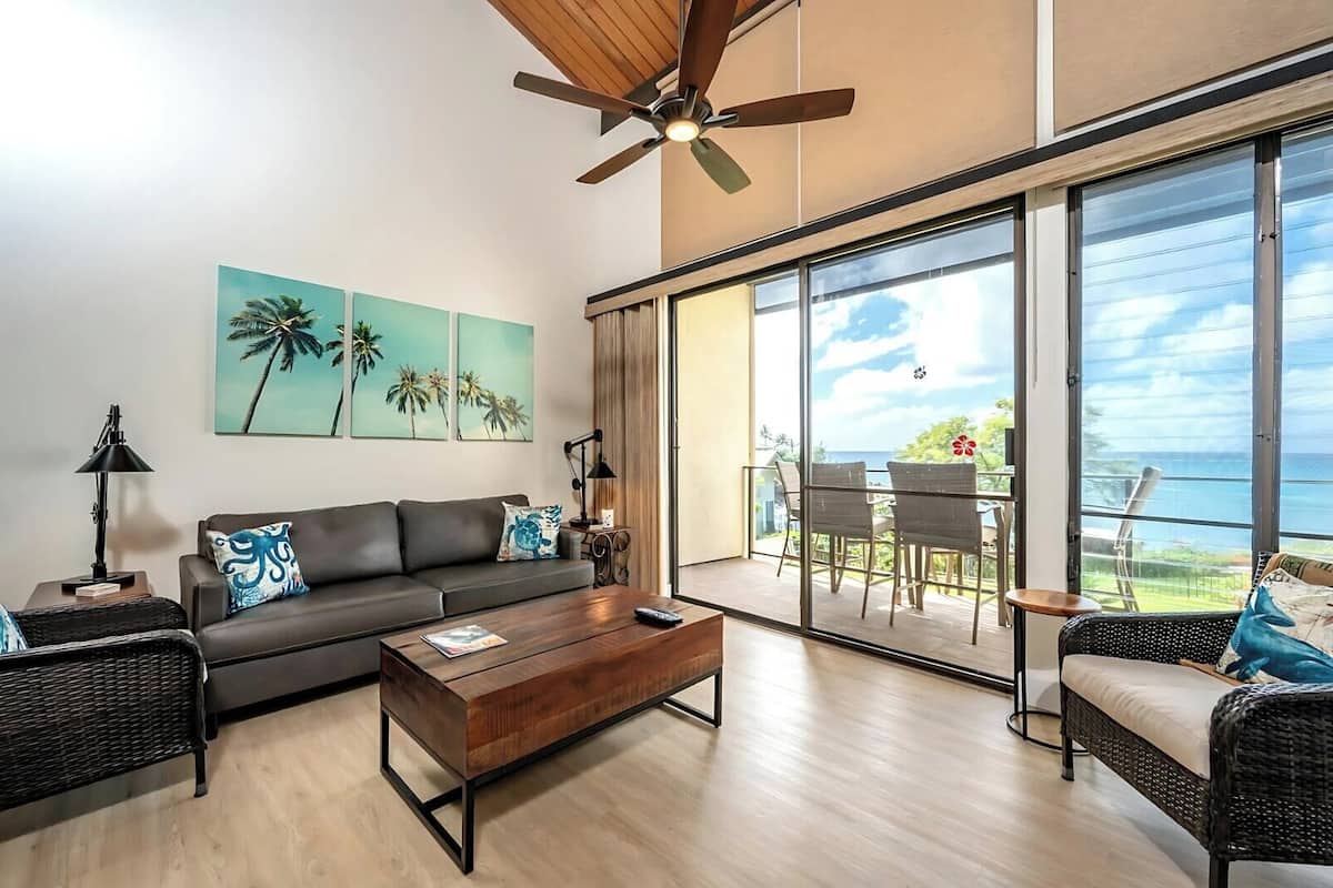 Condo, 2 Bedrooms, Balcony, Oceanfront (NAP-C43) | Front of property