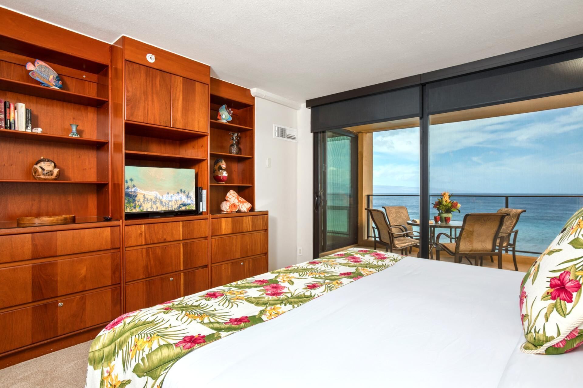 คอนโด (2 Bedrooms - MAH-719) | 2 ห้องนอน, เครื่องนอนระดับพรีเมียม, เตารีด/โต๊ะรีดผ้า