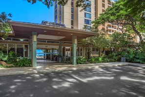 مدخل المنشأة