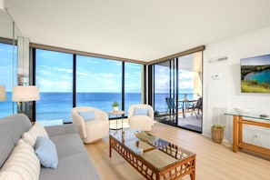 Appartamento (1 Bedroom) | Soggiorno | TV 55 pollici con canali digitali