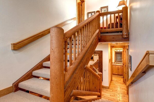 Studio (3 Bedrooms) | Property amenity