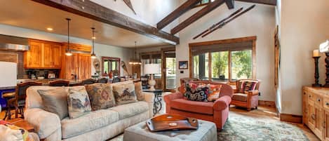 Studio (4 Bedrooms) | Front of property