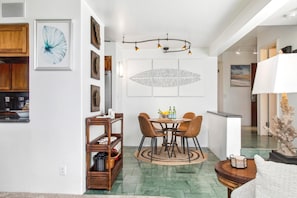 Διαμέρισμα (Condo) (2 Bedrooms) | Γεύματα
