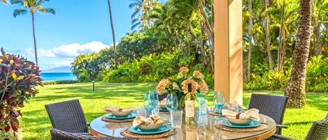 Condo (2 Bedrooms) | Restaurante al aire libre