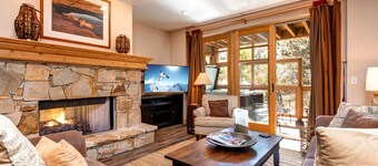 Town Pointe 3 BedroomsTPC-102C by KBM