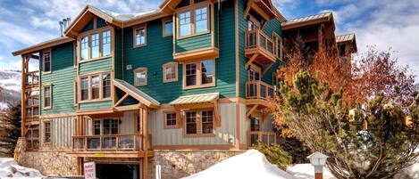 Condo (3 Bedrooms) | Exterior