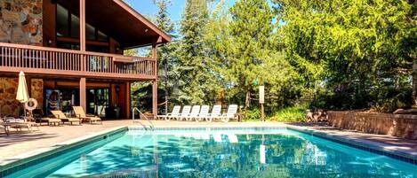 Studio (4 Bedrooms) | Pool | Outdoor pool