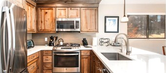 Red Pine 4 Bedrooms RPT-14T by KBM