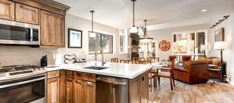 Red Pine 4 Bedrooms RPT-14T by KBM