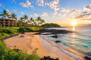 On the beach, white sand, surfing - Wailea Elua Village Resort by KBM (Kihei)