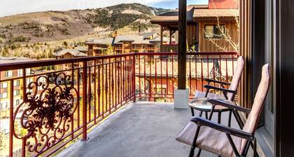 Vintage On The Strand 4 Bedrooms VIN-17 by KBM