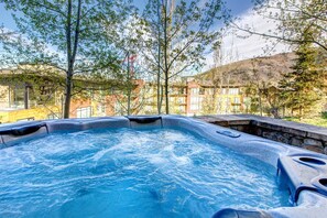 Studio (4 Bedrooms) | Badezimmer