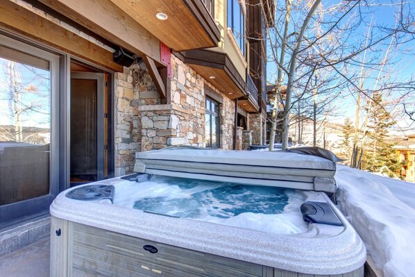 Studio (4 Bedrooms) | Terrace/patio - Vintage On The Strand 4 Bedrooms VIN-17 by KBM (Park City)