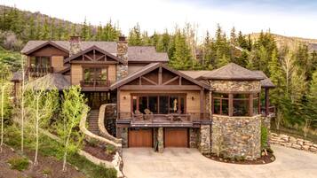 Studio (5 Bedrooms) | Exterior