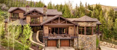 Studio (5 Bedrooms) | Exterior