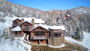 Studio (5 Bedrooms) | Exterior