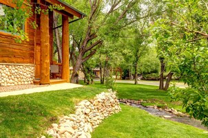 Condo, 2 Bedrooms, Mountain View (Ground Floor, (TWL-12C)) | Exterior