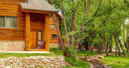 Timber Wolf Lodge by KBM