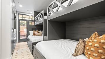 Condo, 2 Bedrooms, Ground Floor (HotTub, Ski-In/Out (LLC-103)) | 2 bedrooms, iron/ironing board, free cots/infant beds