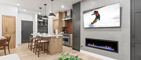 Kondominium (2 Bedrooms) | Bagian depan properti