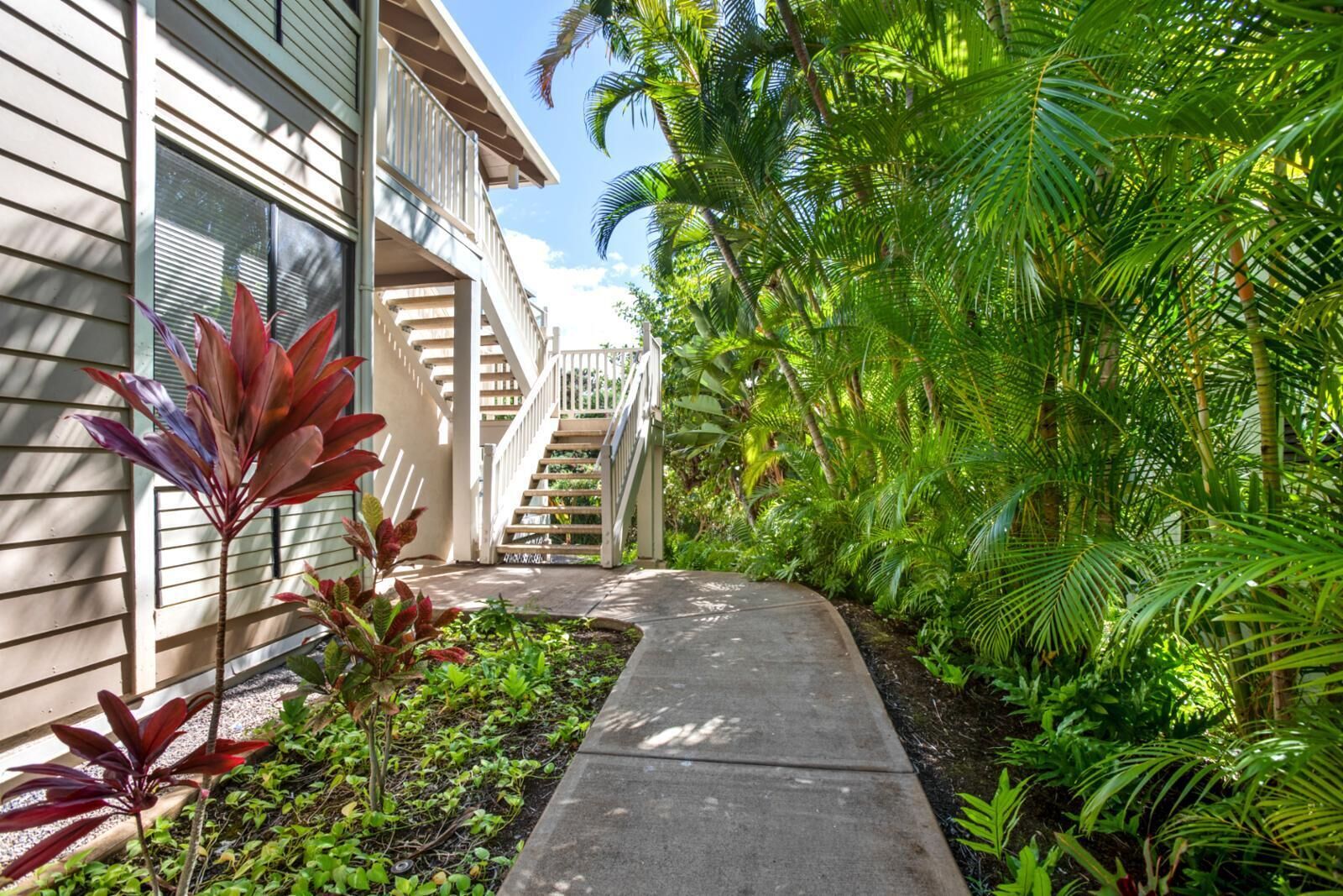 Condo (3 Bedrooms) | Property entrance