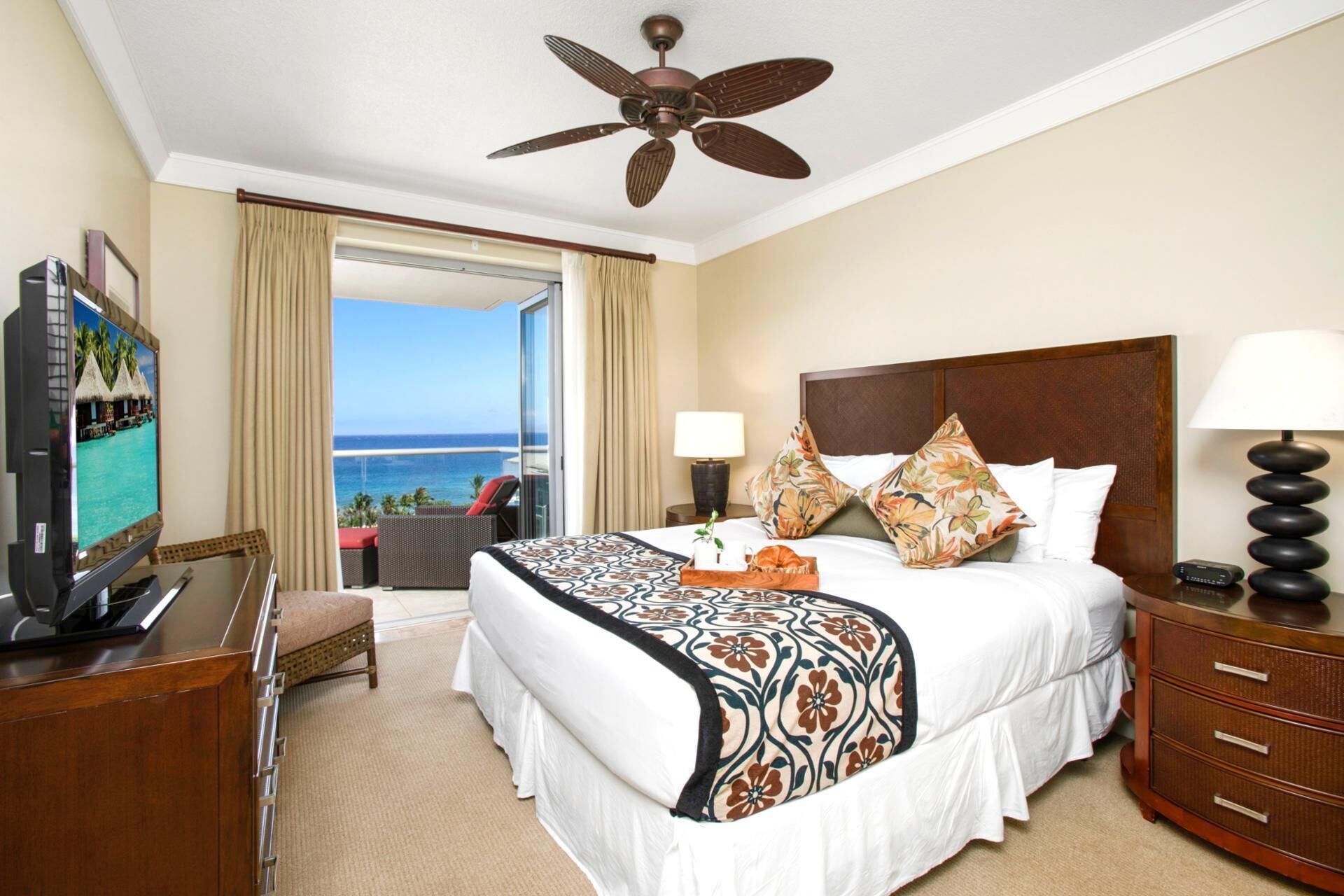 Condo, 3 habitaciones, aire acondicionado, vista al océano (3 Bedrooms HKH-925) | 3 habitaciones, ropa de cama de alta calidad y decoración personalizada 