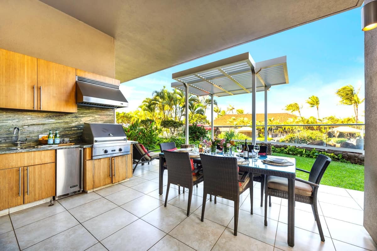 Condo, 3 Bedrooms, Air conditioning, Ocean View (3 Bedrooms HKH-150) | Front of property