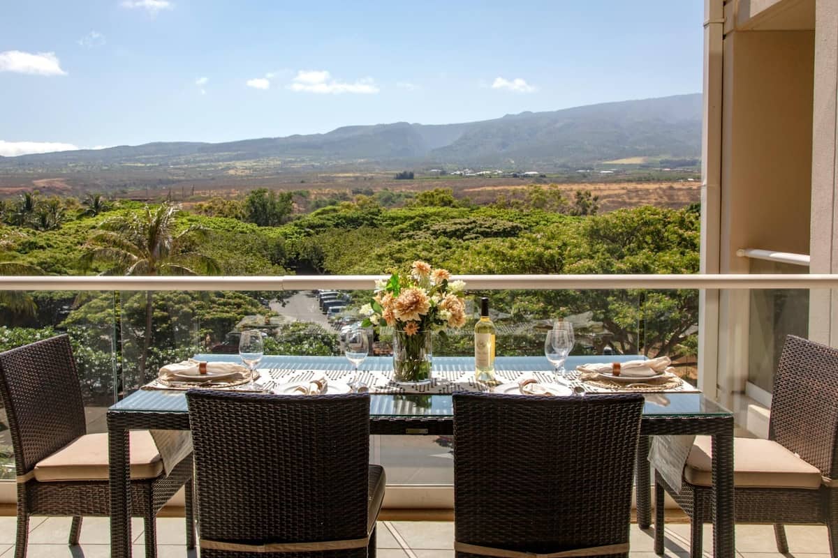 Condo, 1 Bedroom, Air conditioning, Mountain View (1 Bedroom HKH-524) | Front of property