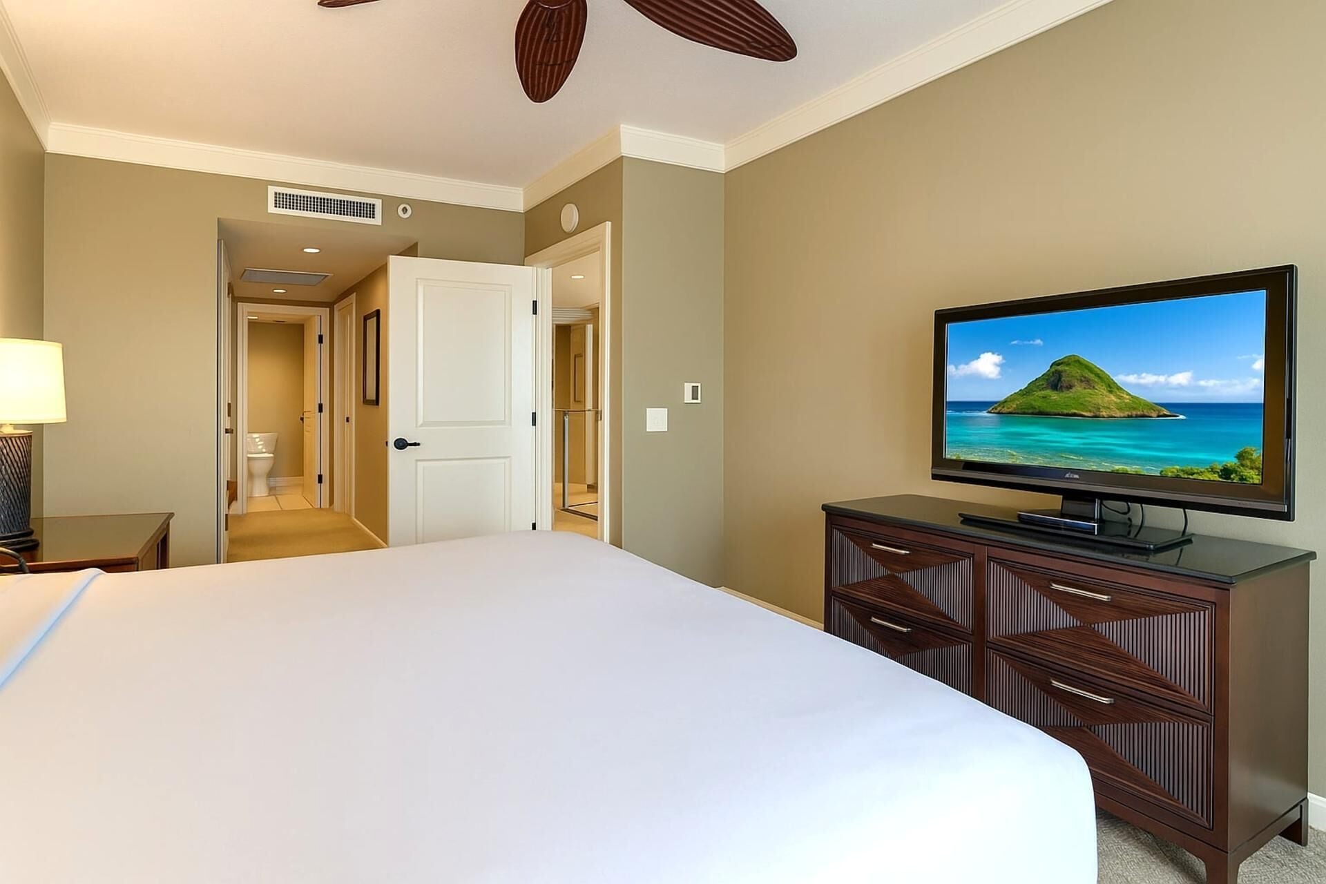 Condo, 2 habitaciones, aire acondicionado, vista a la montaña (2 Bedrooms HKH-434) | 3 habitaciones, ropa de cama de alta calidad y decoración personalizada 