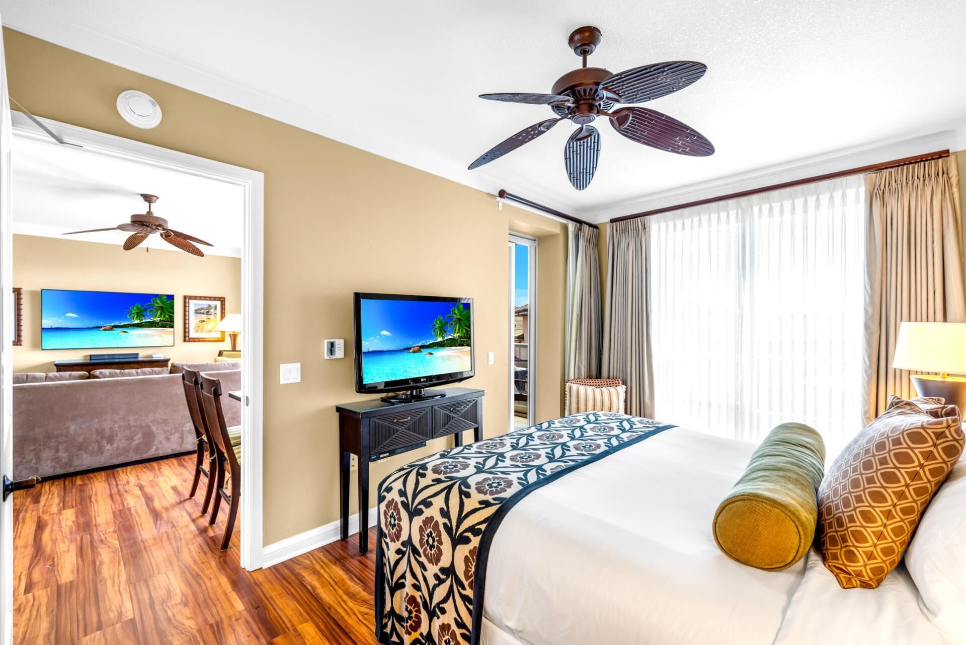 Condo, 1 habitación, aire acondicionado, vista al océano (1 Bedroom HKH-714) | 3 habitaciones, ropa de cama de alta calidad y decoración personalizada 