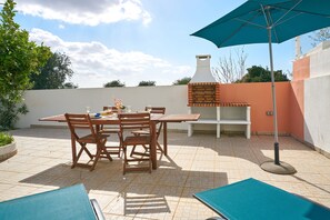 Outdoor dining - Your Family Home in Tavira (Tavira)