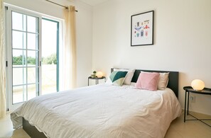 4 bedrooms, iron/ironing board, free WiFi, bed sheets - Your Family Home in Tavira (Tavira)