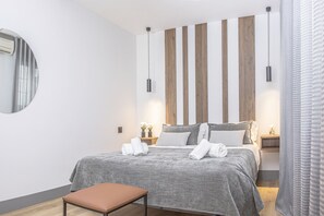 2 chambres, fer et planche à repasser, Wi-Fi, draps fournis