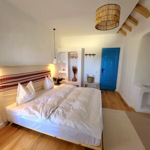 Dobbeltrom – deluxe | Sengetøy av topp kvalitet, minibar, individuelt dekorert og lydisolert