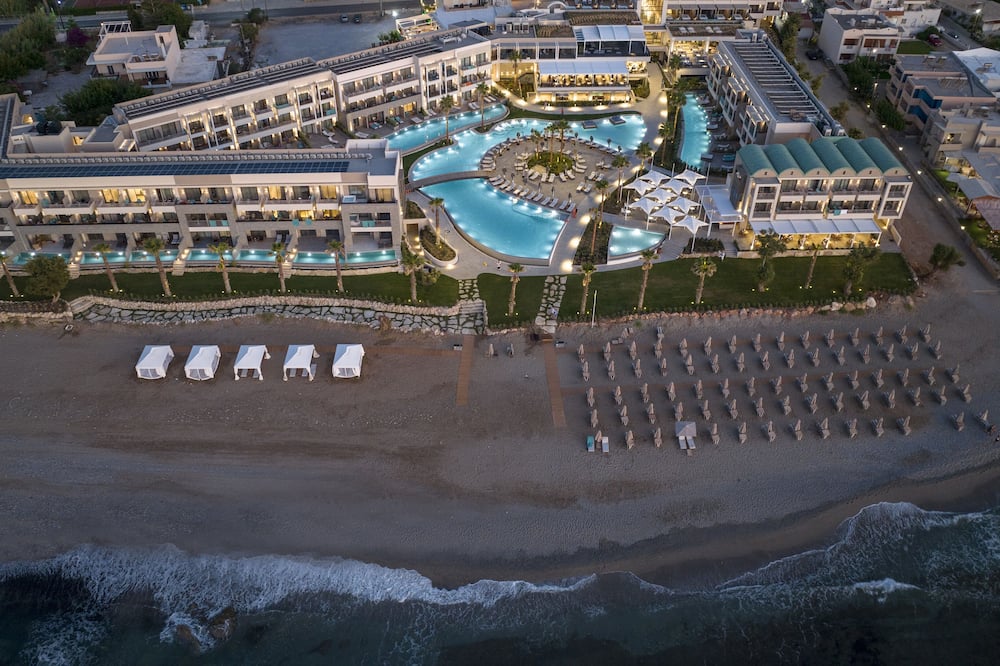 AMIRA LUXURY RESORT & SPA