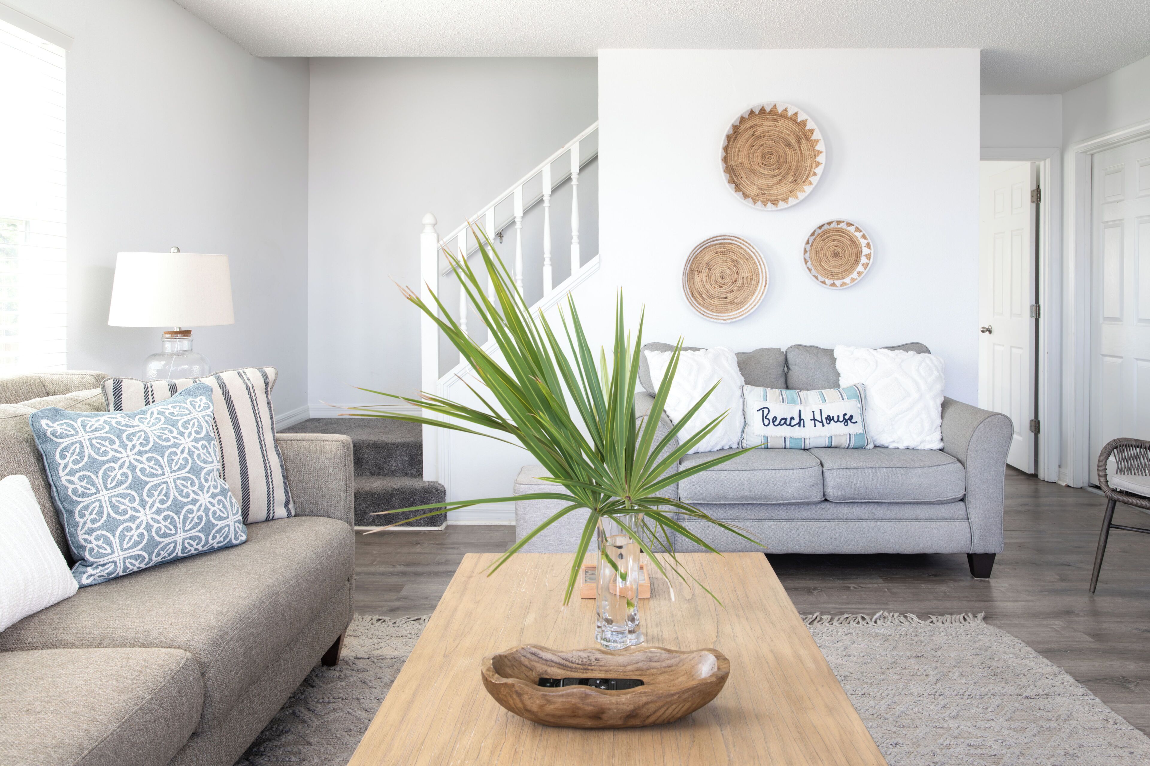 Smart TV, lettore DVD, libri